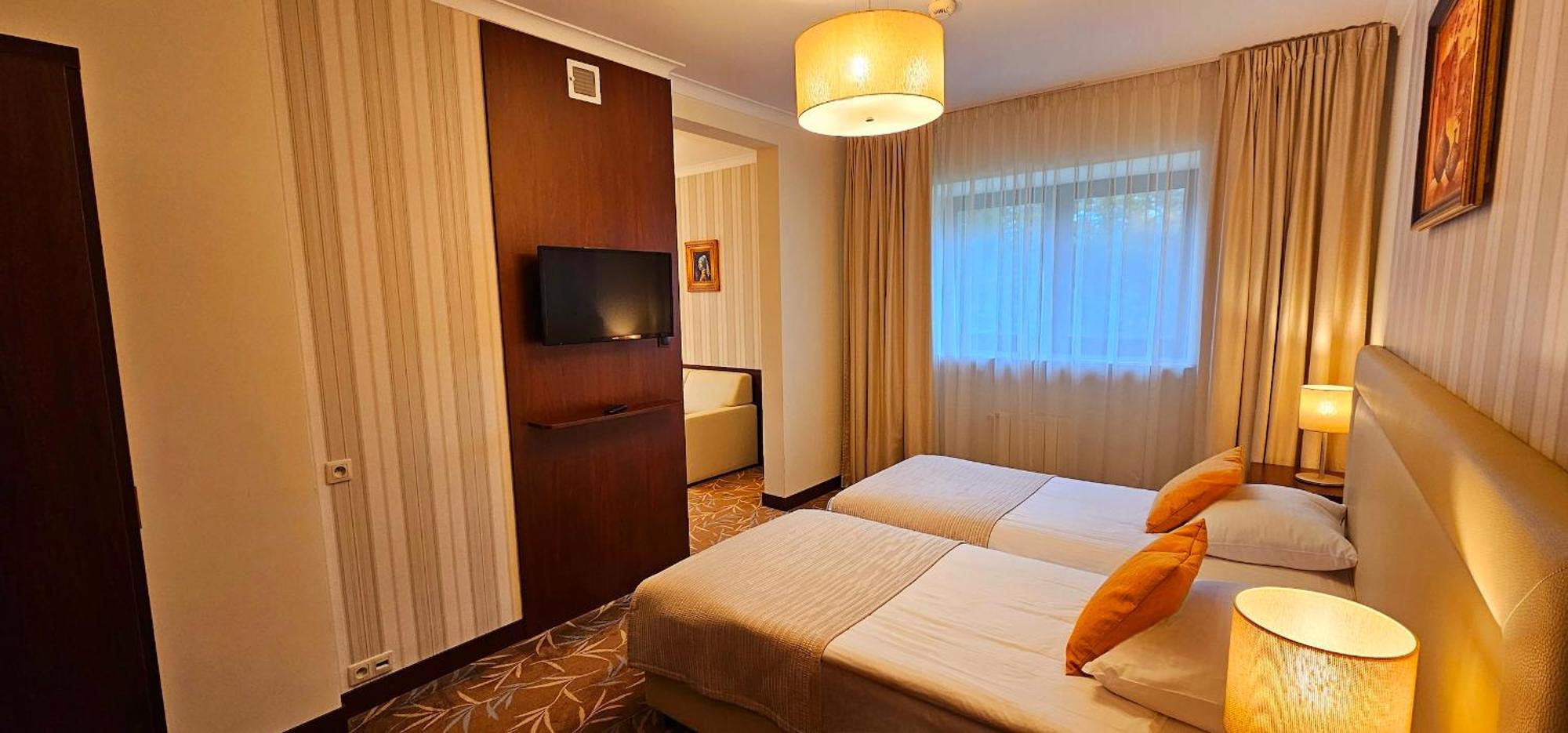 Centrum Barnabitow Warsaw Luaran gambar