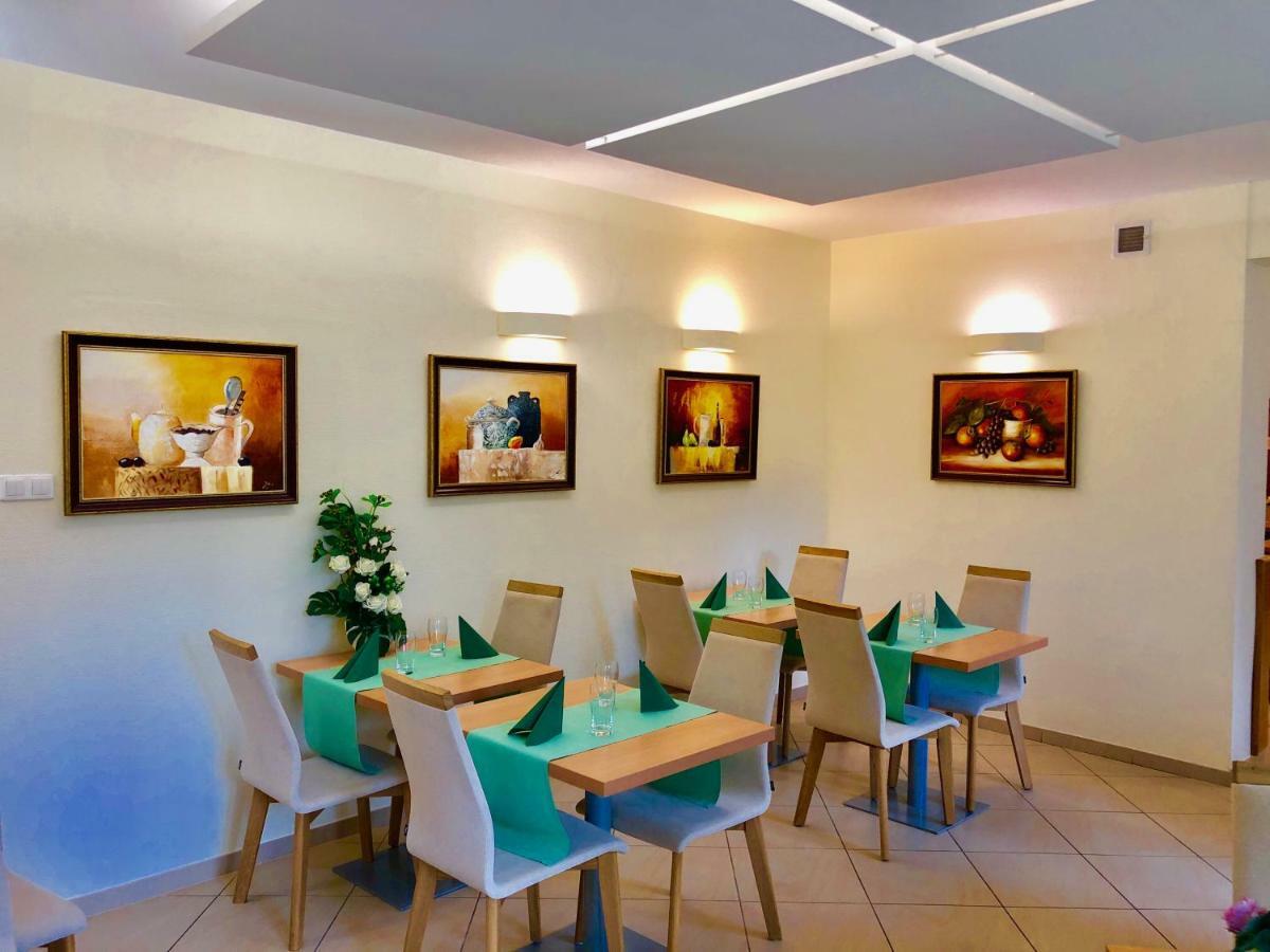Centrum Barnabitow Warsaw Luaran gambar